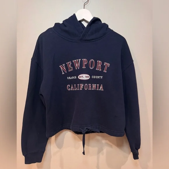 Newport California Cropped Hoodie Size Medium - Picture 2 of 5